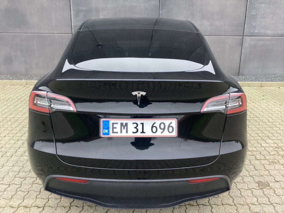 Tesla Model Y RWD 5d