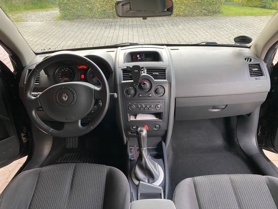 Renault Megane II 1,6 Authentique Comfort CC 2d