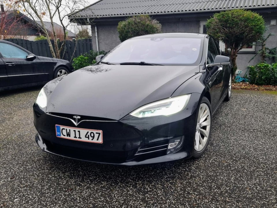 Tesla Model S 90D 5d