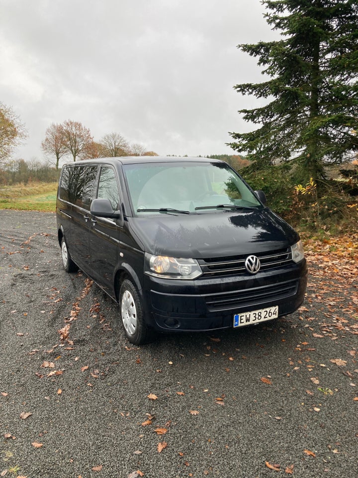 VW Caravelle 2,0 TDi 140 Comfortline DSG lang 4d