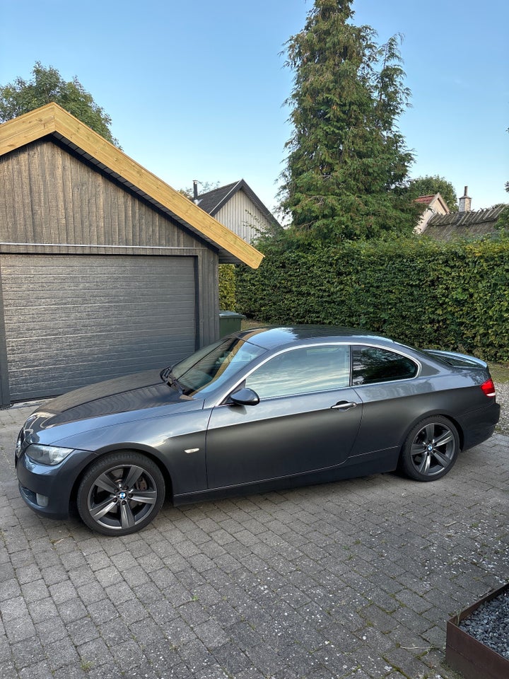 BMW 330i 3,0 Coupé 2d