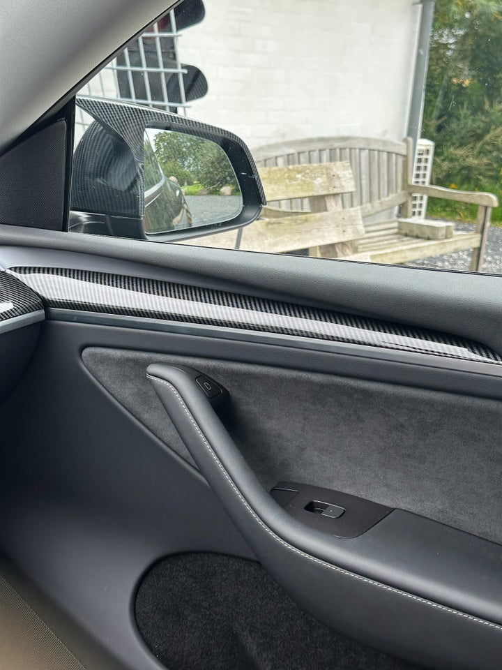 Tesla Model Y Performance AWD 5d