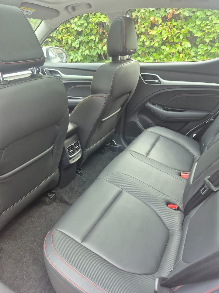MG ZS 70 Luxury 5d