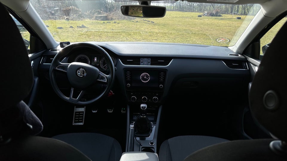 Skoda Octavia 1,6 TDi 115 Style Combi 5d