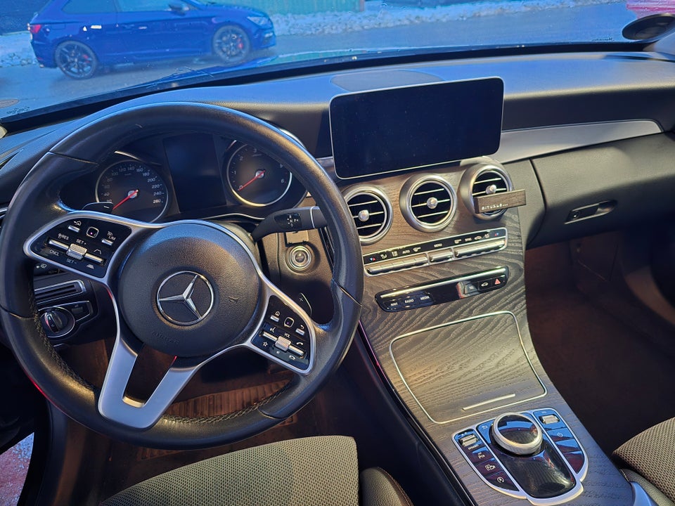 Mercedes C220 d 2,0 Avantgarde aut. 4d