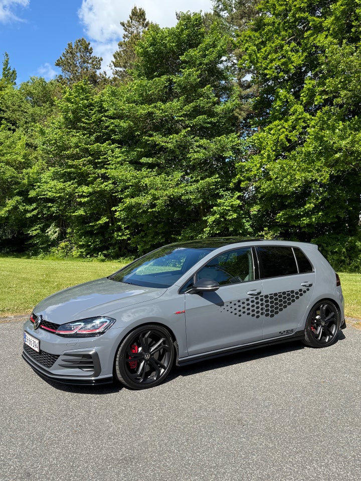 VW Golf VII 2,0 GTi TCR DSG 5d