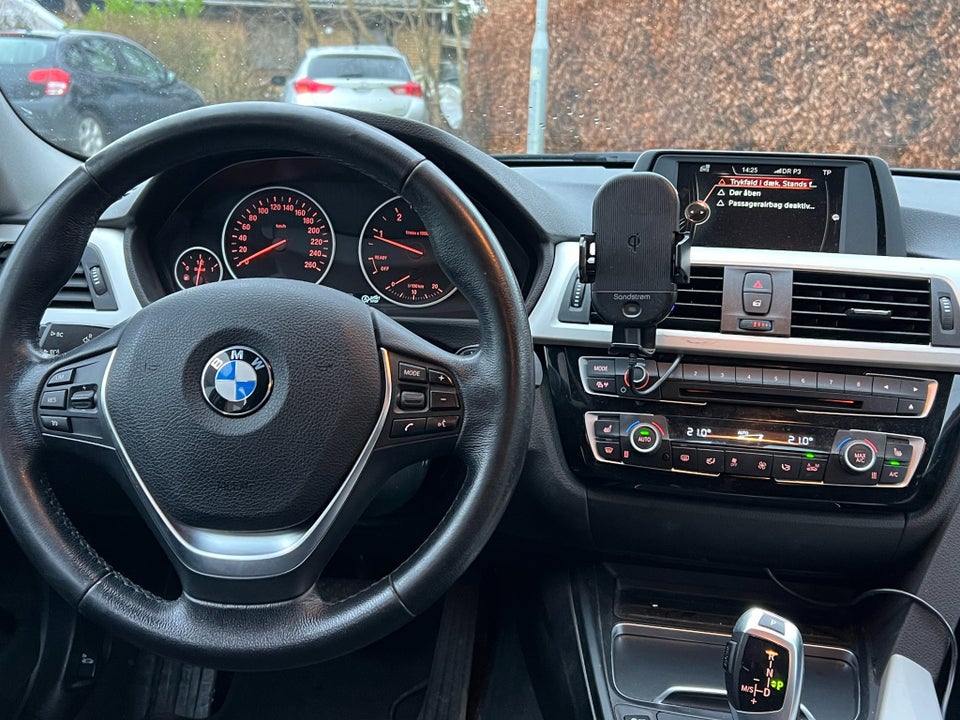 BMW 320d 2,0 Touring Advantage aut. 5d