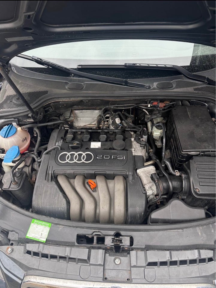 Audi A3 2,0 FSi Attraction Sportback 5d