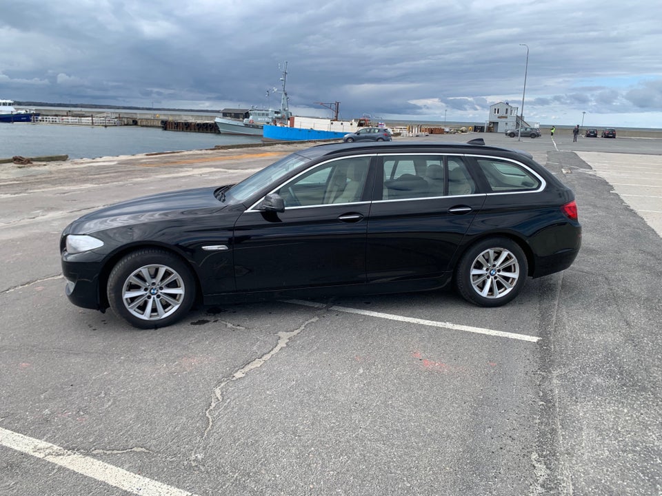 BMW 535i 3,0 Touring aut. 5d