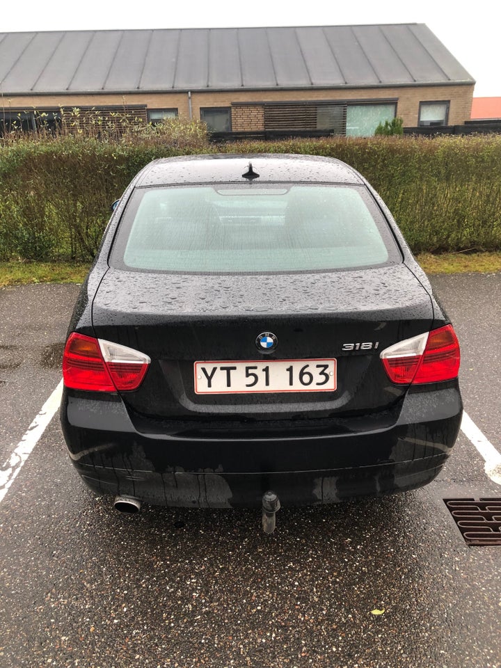 BMW 318i 2,0  4d