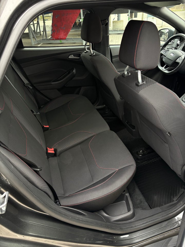 Ford Focus 1,0 SCTi 125 ST-Line stc. 5d