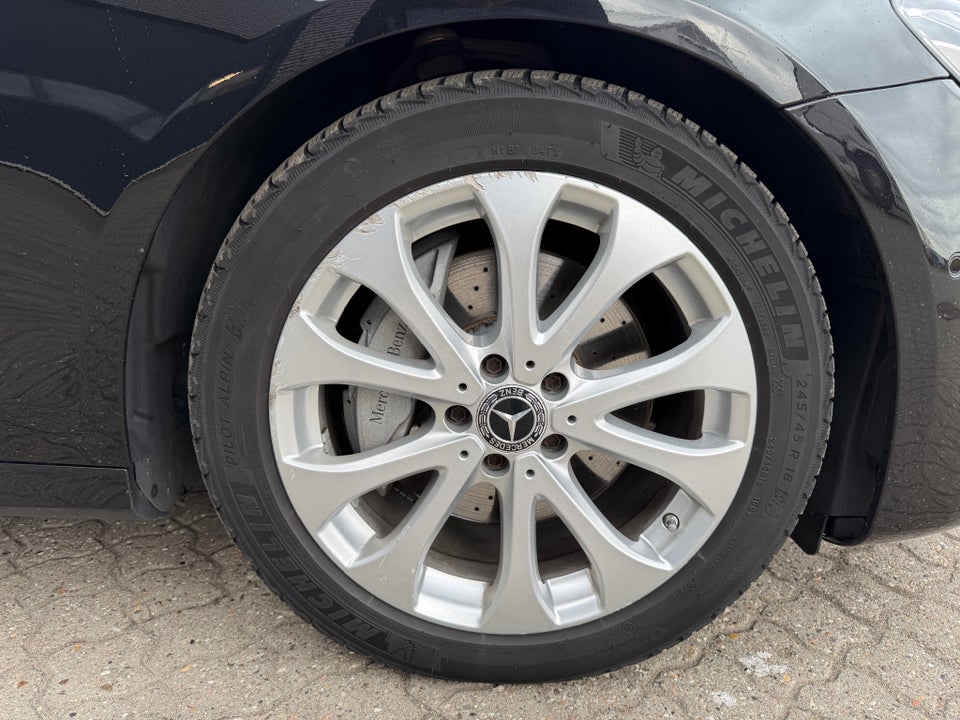 Mercedes E350 d 3,0 AMG Line stc. aut. 5d