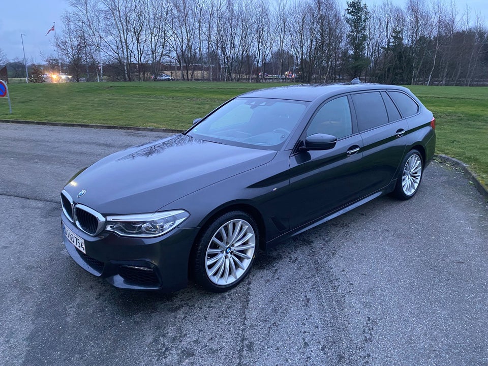 BMW 530d 3,0 Touring M-Sport xDrive aut. 5d