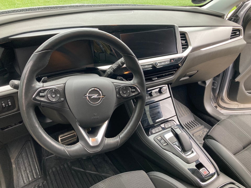 Opel Grandland 1,6 Hybrid Ultimate aut. 5d