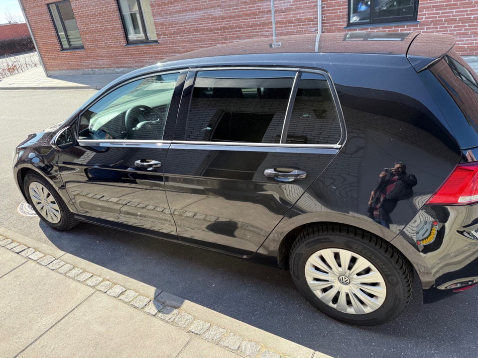 VW Golf VII 1,6 TDi 105 Trendline BMT Van 5d