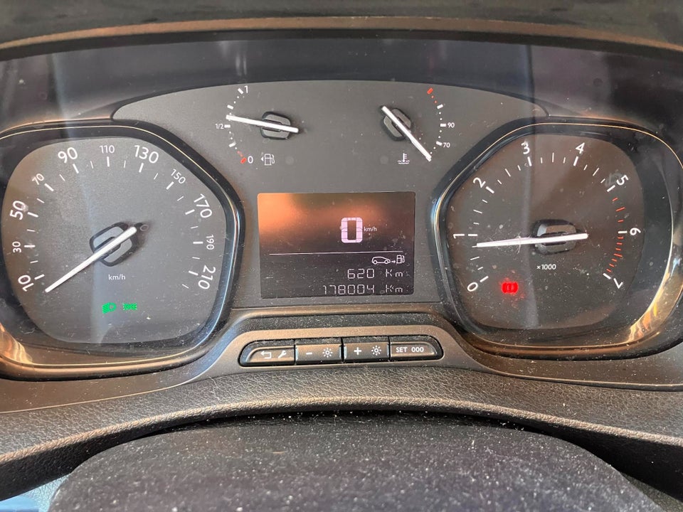 Toyota ProAce 2,0 D 120 Long Comfort 4d