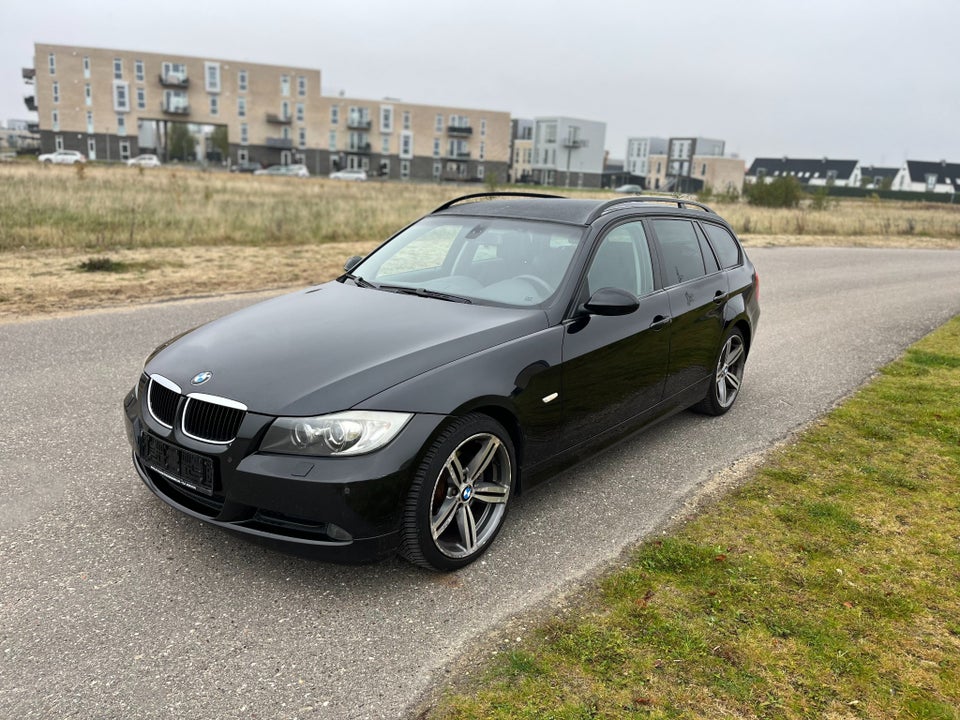 BMW 320d 2,0 Touring aut. 5d