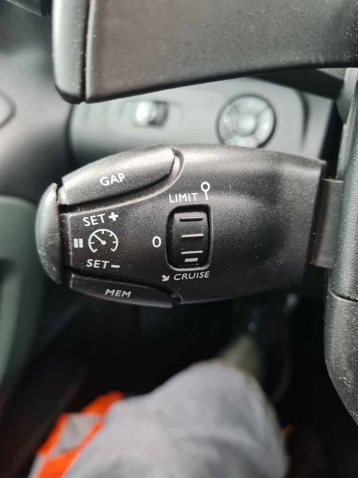 Citroën Berlingo 1,2 PureTech 130 Shine EAT8 5d