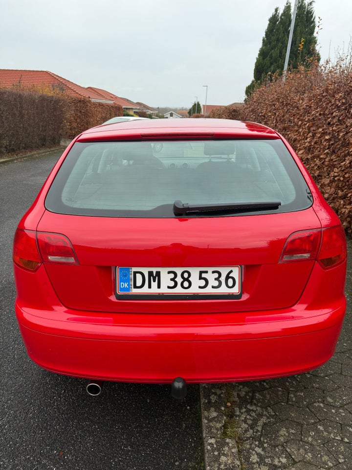 Audi A3 1,6 Ambiente Sportback 5d