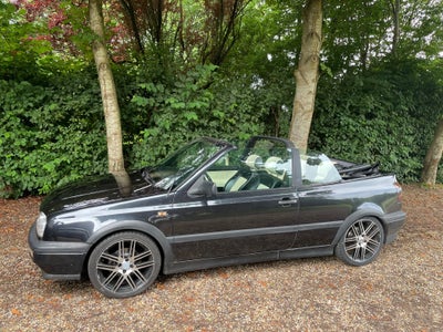 VW Golf III 1,8 Cabriolet 2d