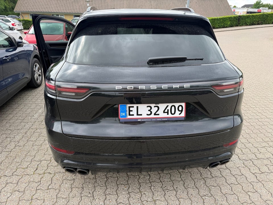 Porsche Cayenne 3,0 Tiptr. 5d