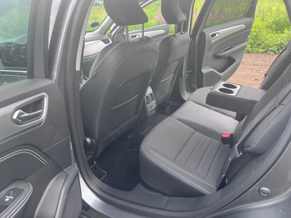 Renault Arkana 1,6 E-Tech Intens 5d