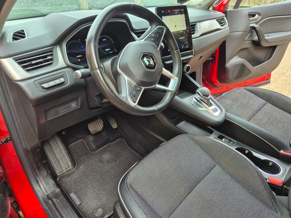 Renault Captur 1,6 E-Tech Intens 5d