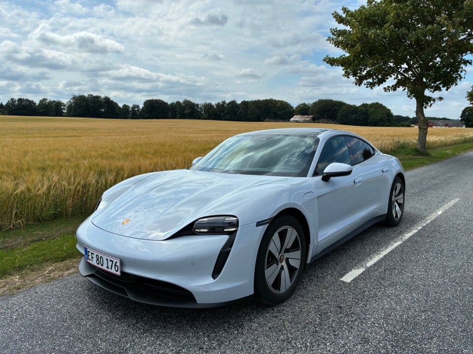 Porsche Taycan Performance+ 4d