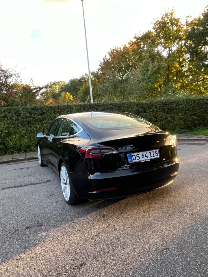 Tesla Model 3 Performance AWD 4d