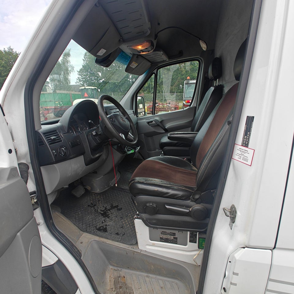 Mercedes Sprinter 316 2,2 CDi R2 Kassevogn aut. 5d