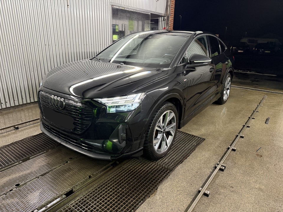 Audi Q4 e-tron 40 S-line Sportback 5d