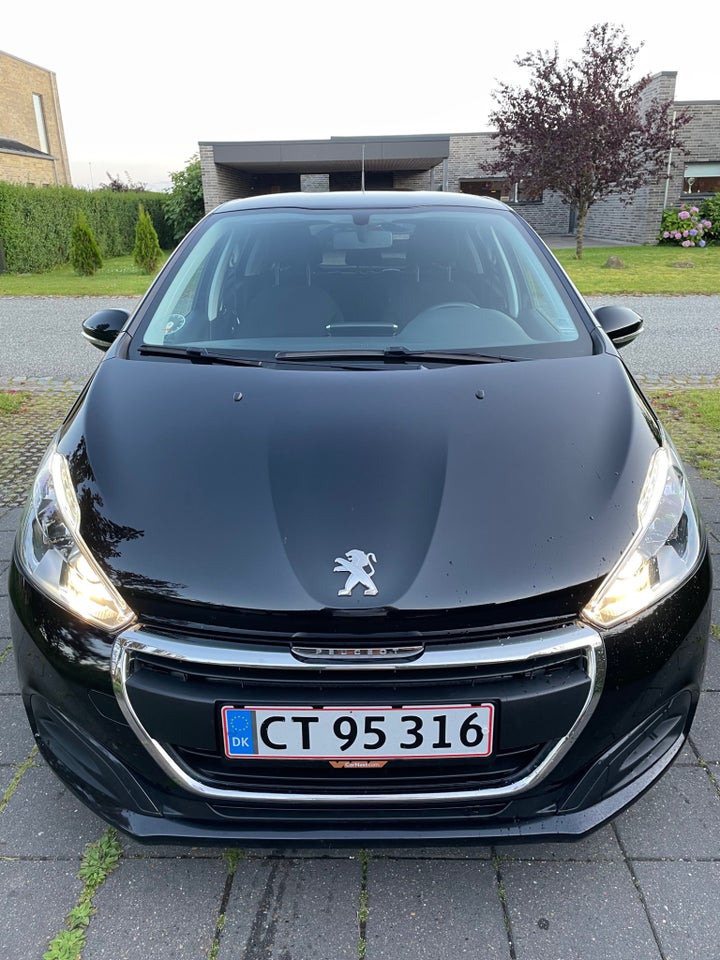 Peugeot 208 1,2 PureTech 82 Envy 5d