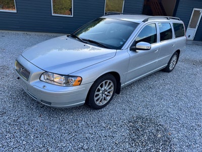 Volvo V70 2,5 T Momentum aut. 5d