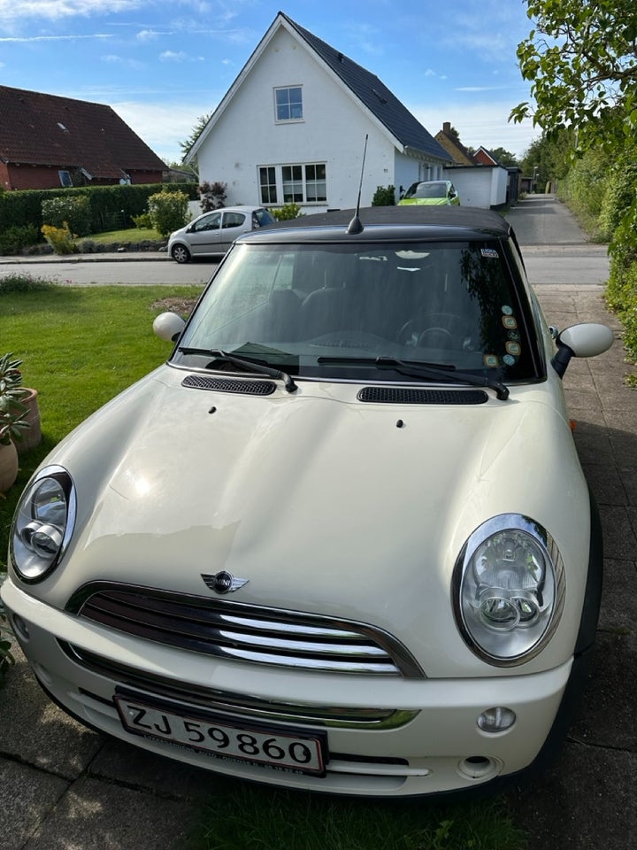 MINI Cooper 1,6 Cabriolet 2d