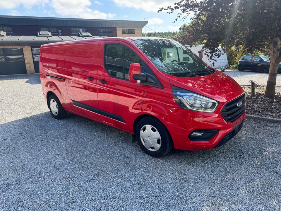 Ford Transit Custom 320 L2 2,0 TDCi 105 Ambiente