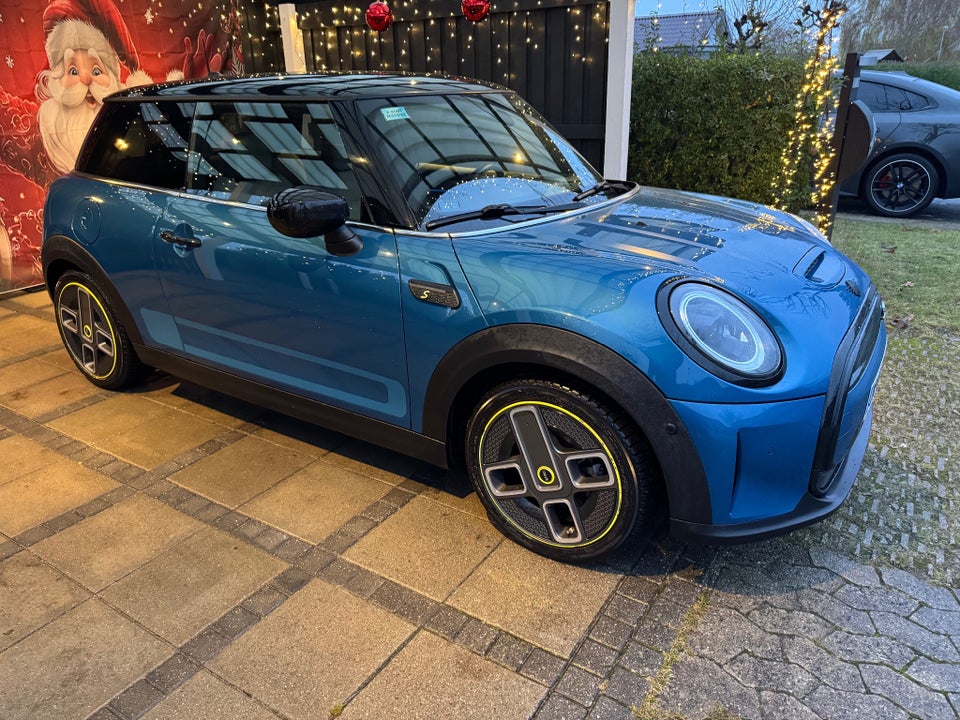 MINI Cooper SE Edition Premium Plus 3d