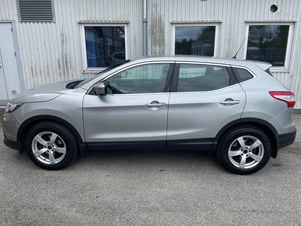 Nissan Qashqai 1,2 Dig-T 115 Acenta Connect 5d