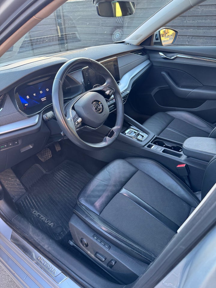 Skoda Octavia 1,4 TSi iV First Edition Combi DSG 5d