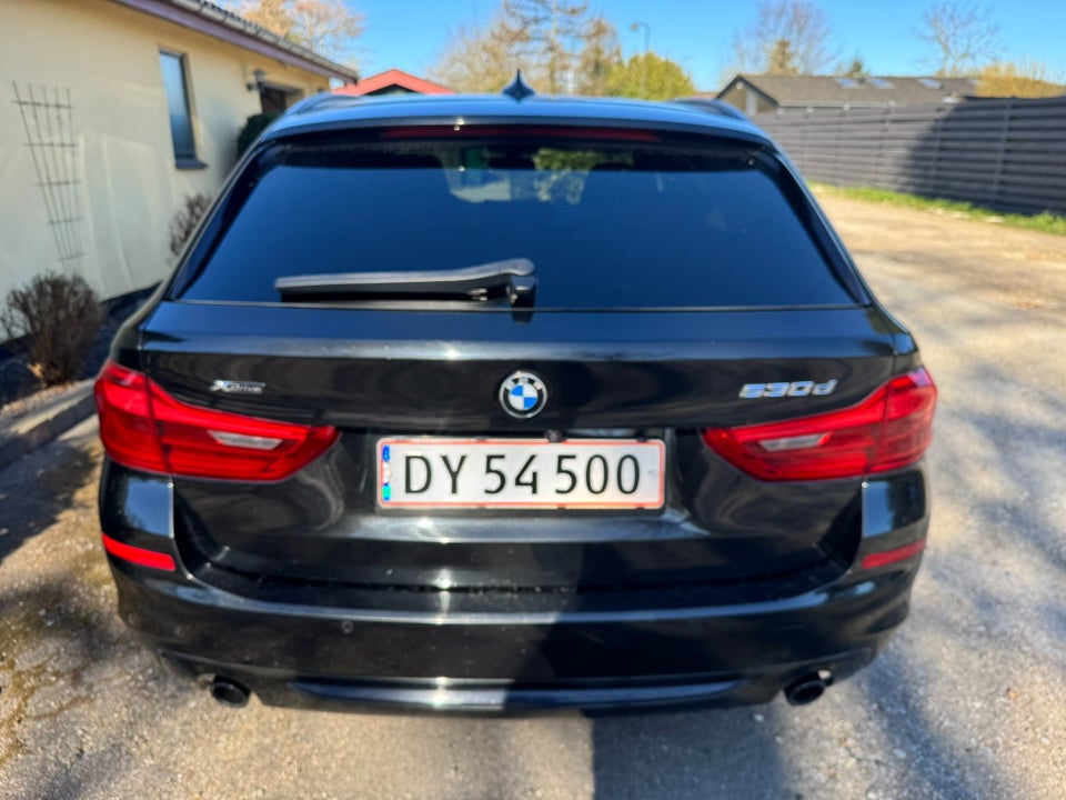 BMW 530d 3,0 Touring Sport Line aut. 5d