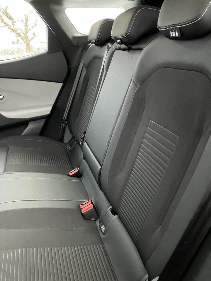 Ford Explorer 77 Premium Extended Range 5d