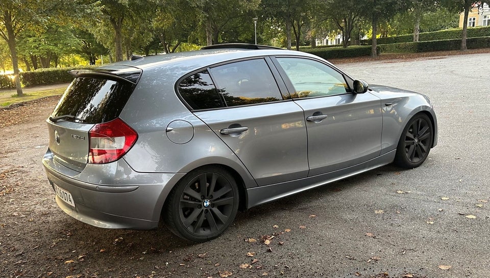 BMW 120d 2,0 Advantage aut. 5d