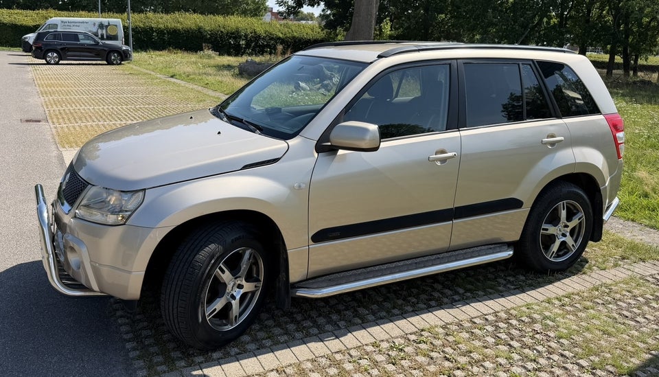 Suzuki Grand Vitara 2,0 GLX 5d