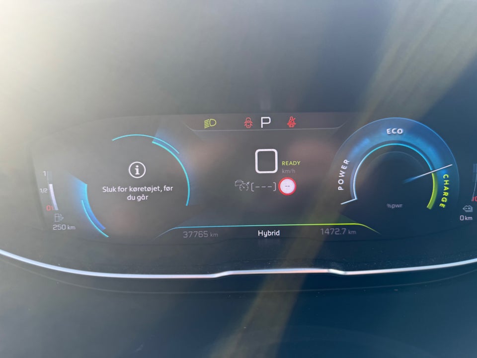 Peugeot 3008 1,6 Hybrid Selection EAT8 5d