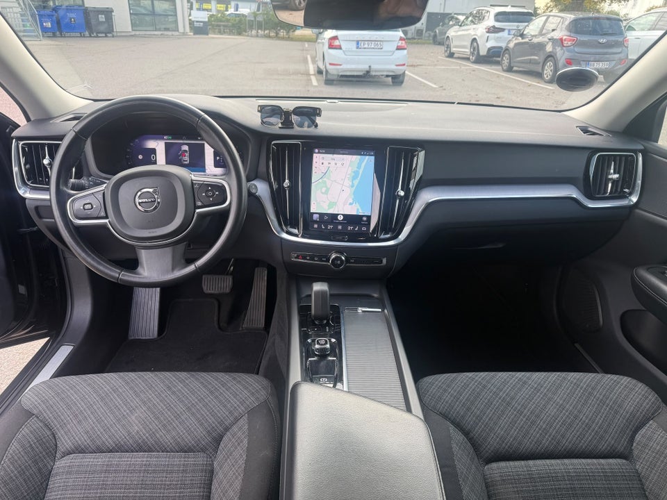 Volvo V60 2,0 B4 197 Core aut. 5d
