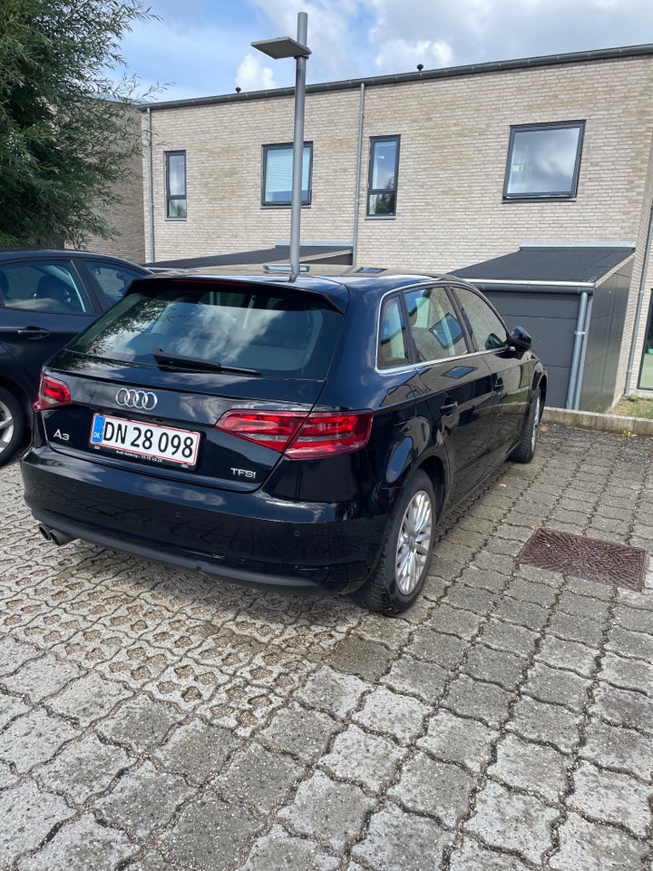 Audi A3 1,4 TFSi 140 Attraction Sportback 5d