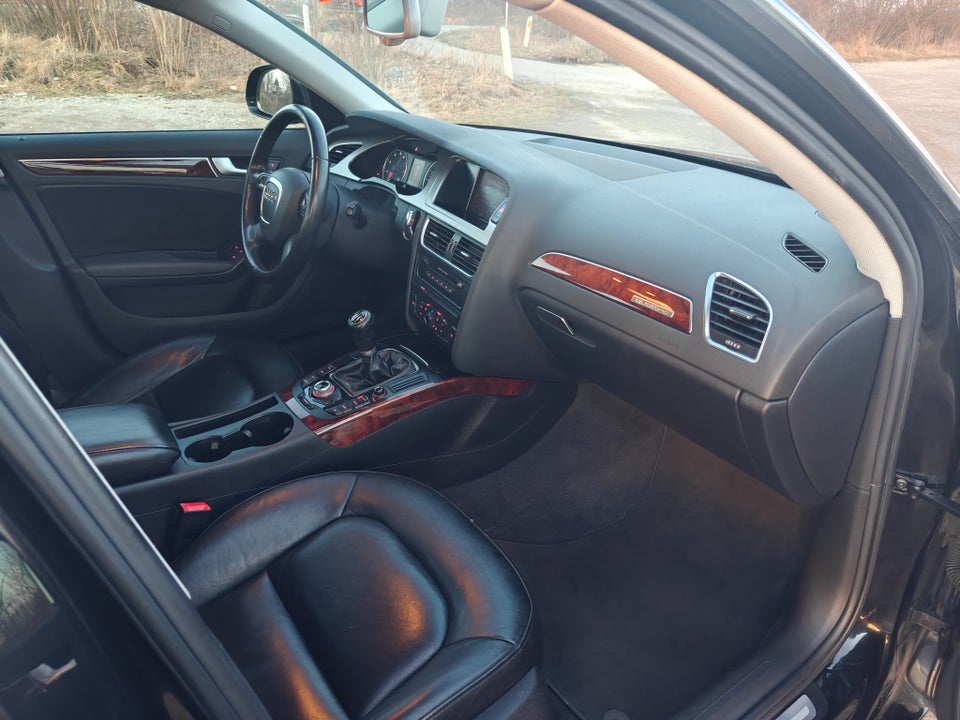 Audi A4 3,2 FSi quattro 4d