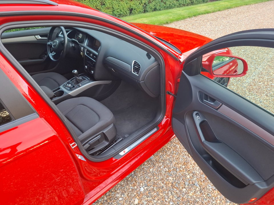 Audi A4 1,8 TFSi 170 S-line Avant 5d