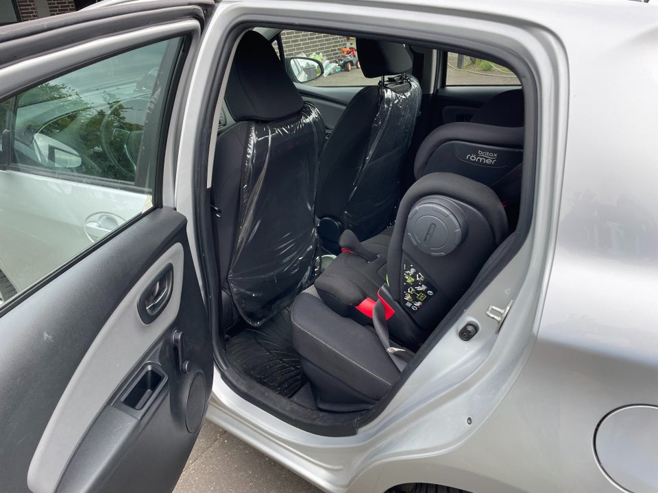 Toyota Yaris 1,5 Hybrid H2 Komfort e-CVT 5d