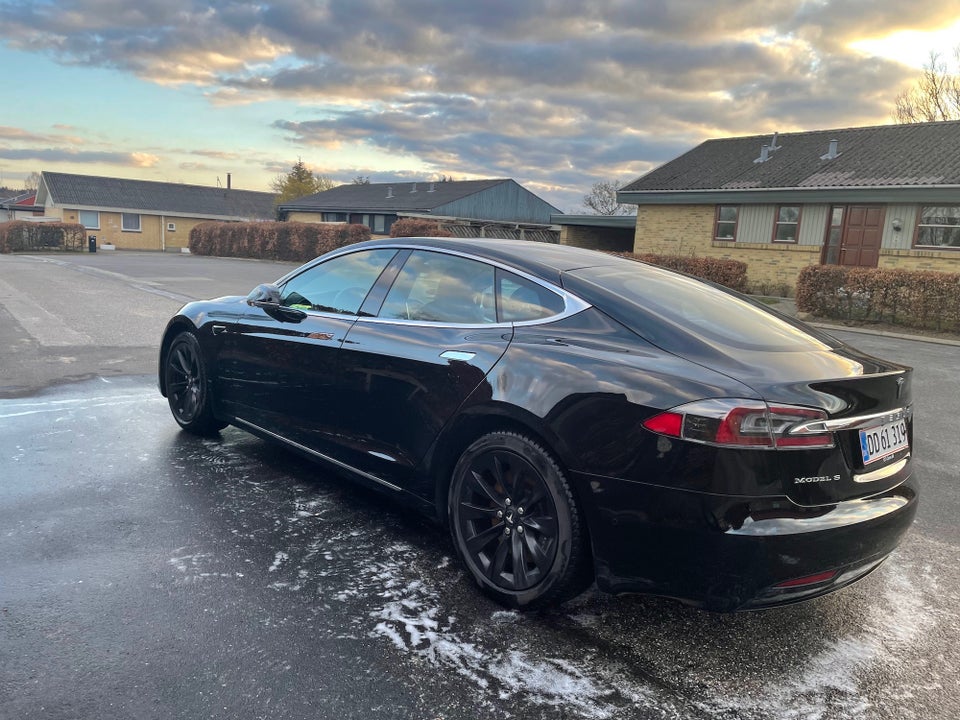 Tesla Model S 75 5d