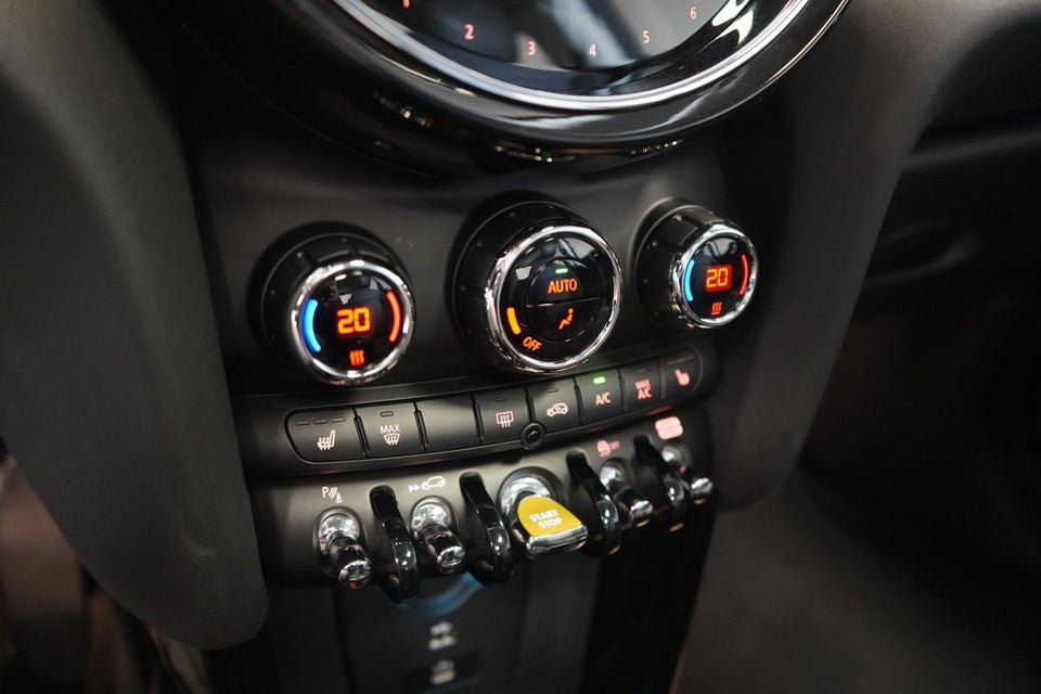 MINI Cooper SE Yours Trim 3d